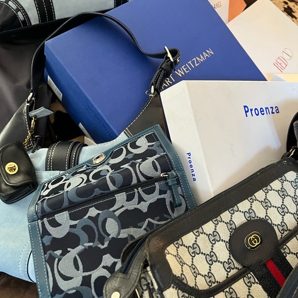 Meet your Posher, Gloria - Picture 6 of 8